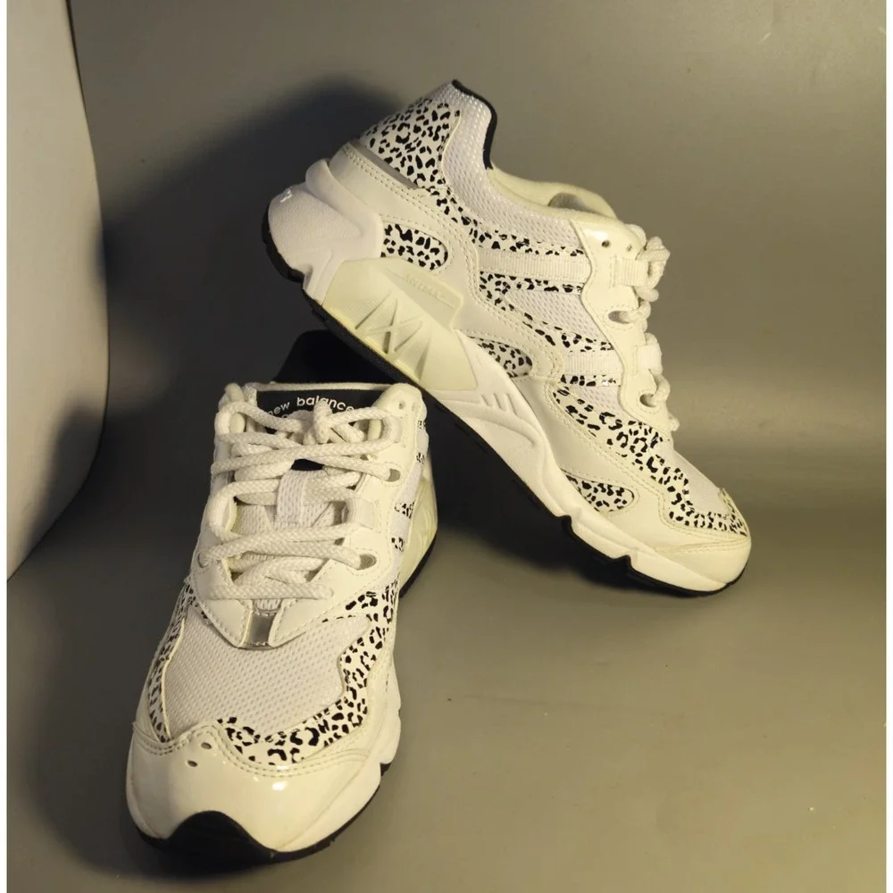 New Balance Sneaker 850 White Patent Leopard Print Roller ABZORB WL850LB 8.5 EUC